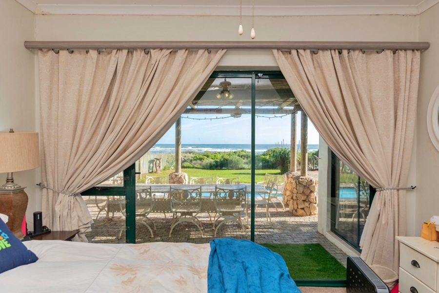 5 Bedroom Property for Sale in Duyker Eiland Western Cape